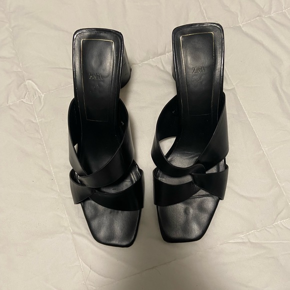 Zara Shoes - Cool Zara Woman’s Heeled Black Leather Slides Size 8